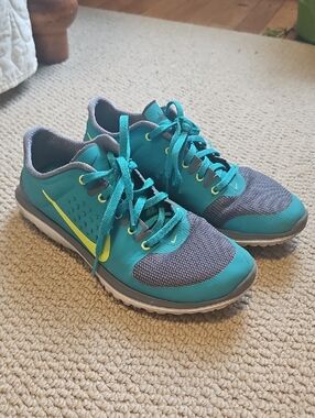 Nike Free Run Teal and Gray Trainers with Yellow Swoosh Fitsole
